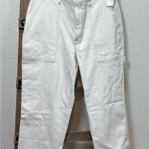 Abercrombie & Fitch women’s Cream Cargo Pants
